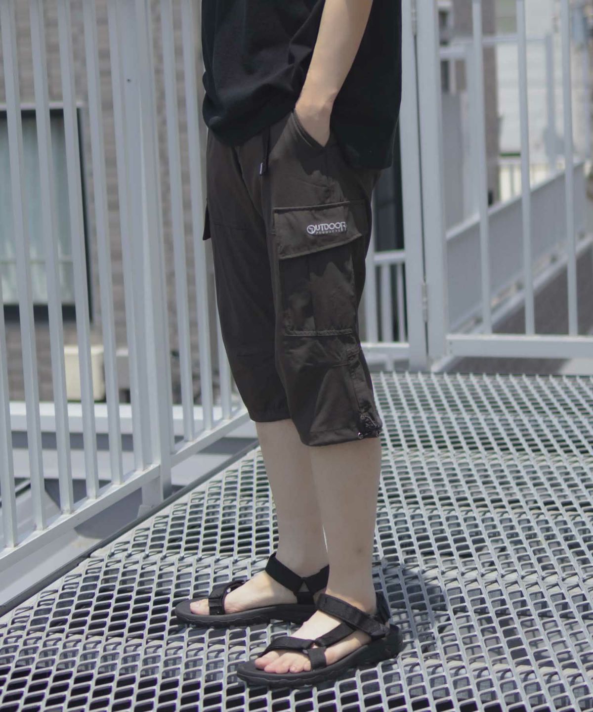 OUTDOOR PRODUCTS ポリリップストレッチカーゴクロップドパンツ メンズ