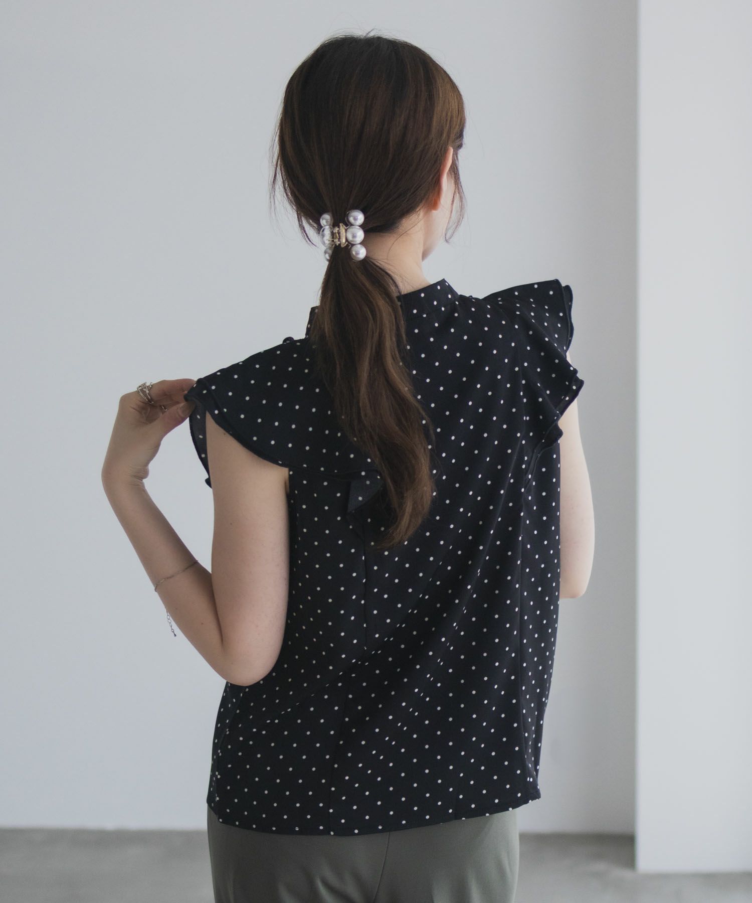 milli de l'air ラッフルフリルキーネックブラウス レディース商品画像-9