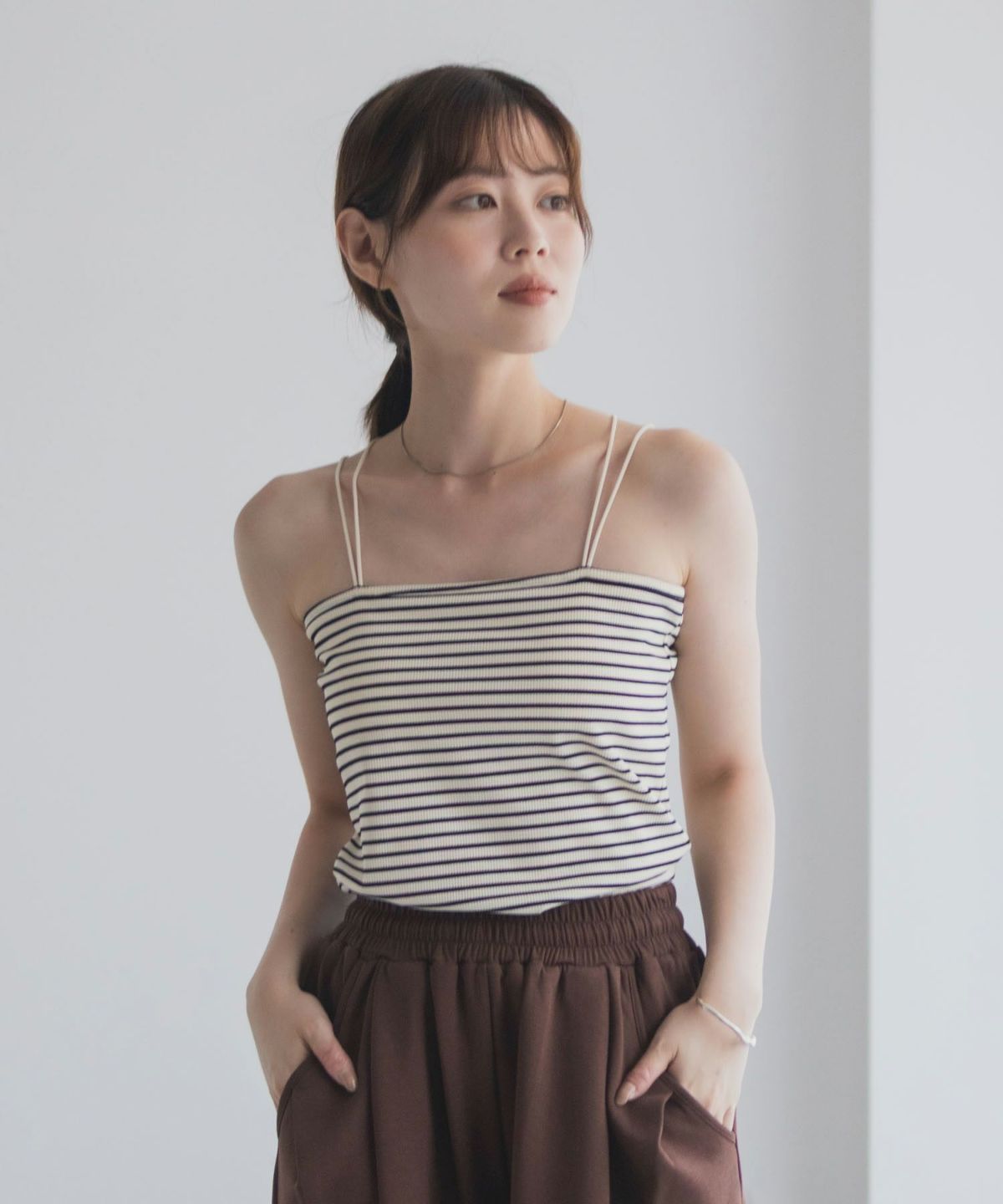 milli de l'air バックストラップカップ付きキャミソール レディース