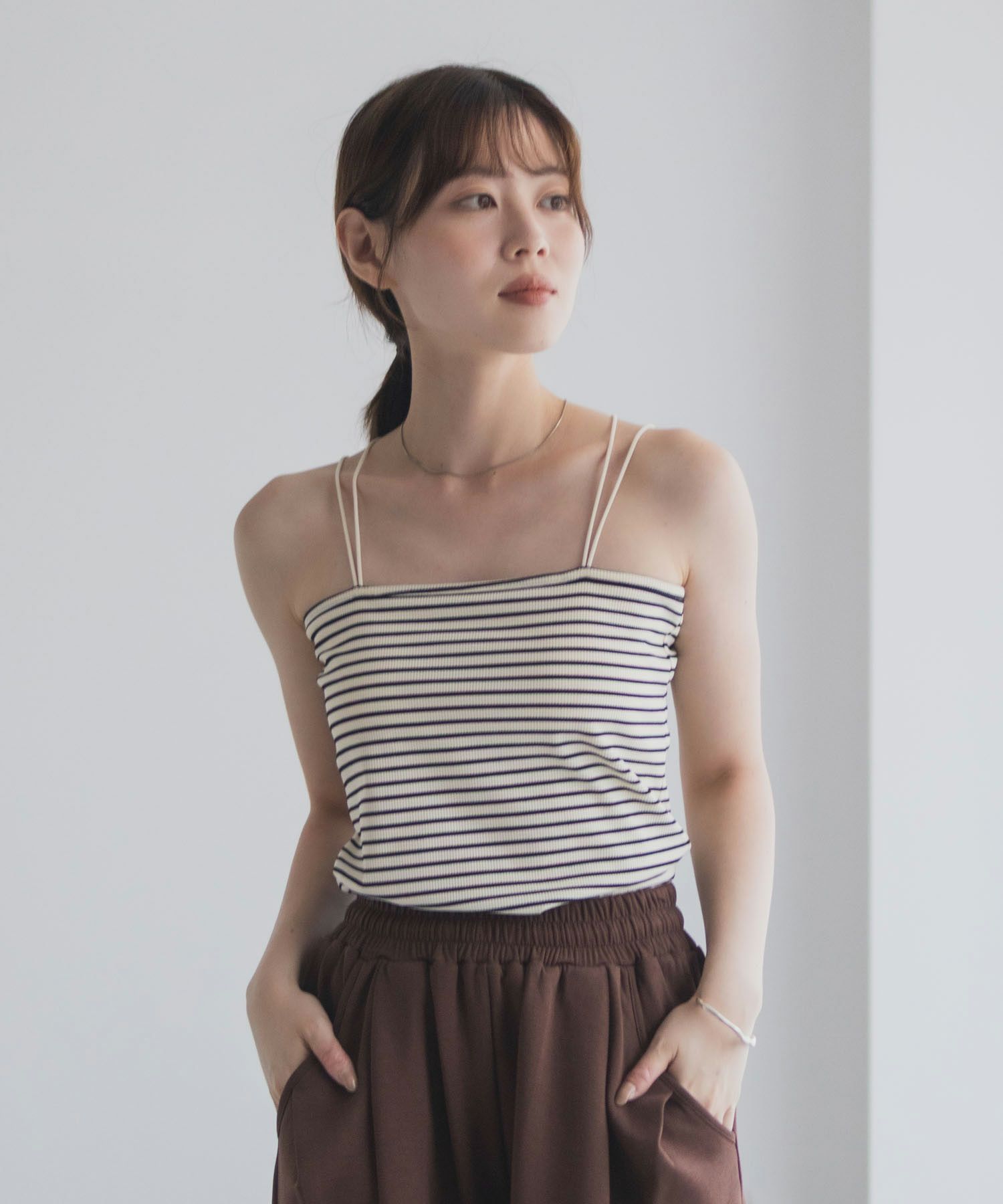 milli de l'air バックストラップカップ付きキャミソール レディース