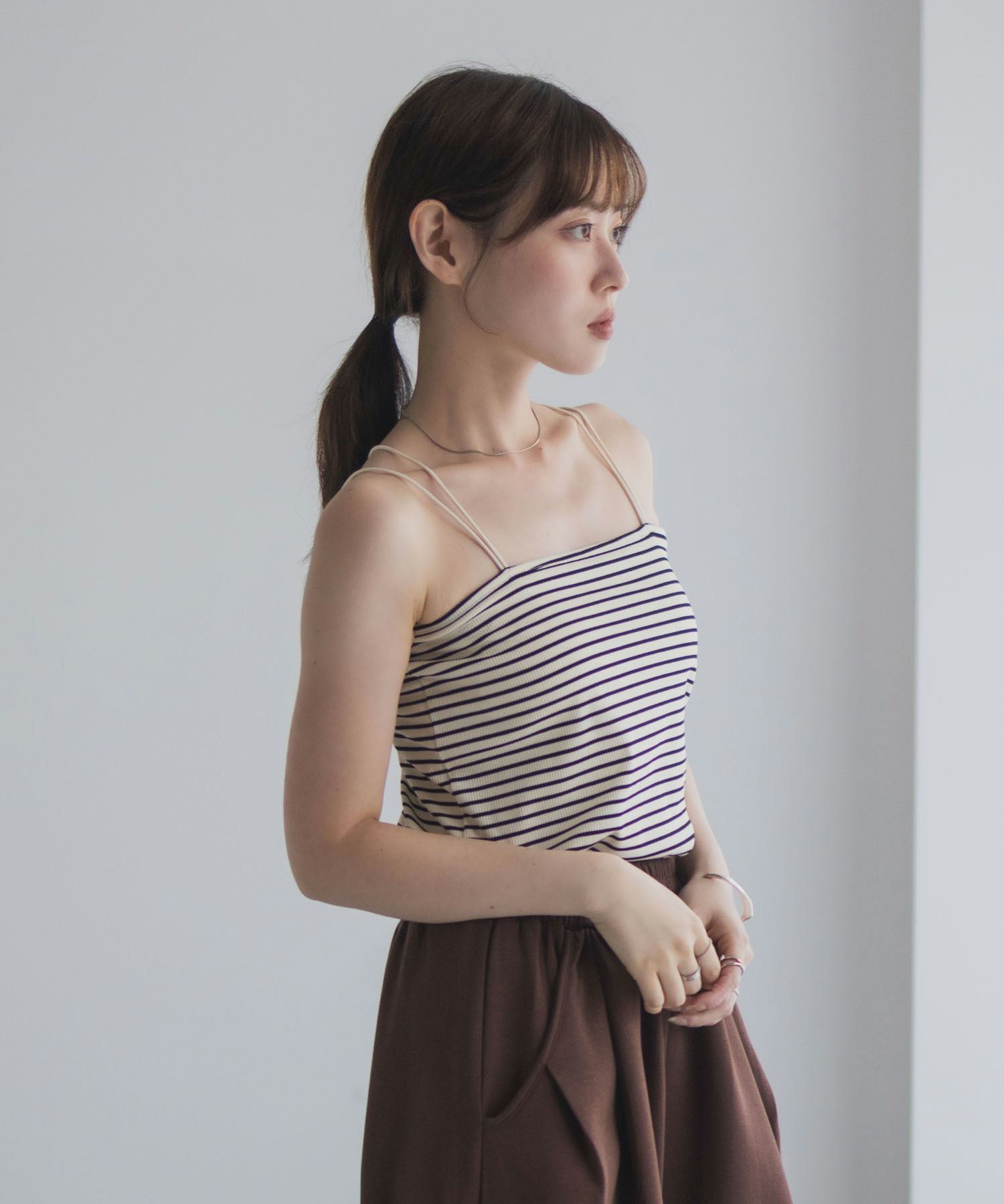 milli de l'air バックストラップカップ付きキャミソール レディース商品画像-8