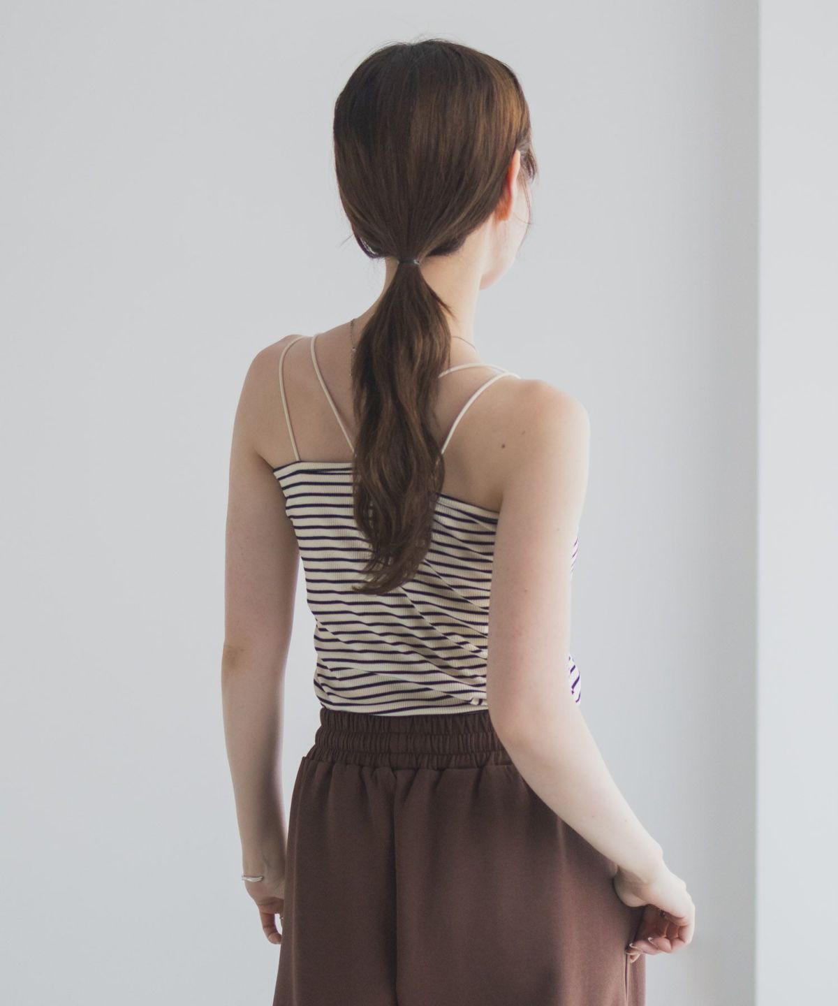 milli de l'air バックストラップカップ付きキャミソール レディース