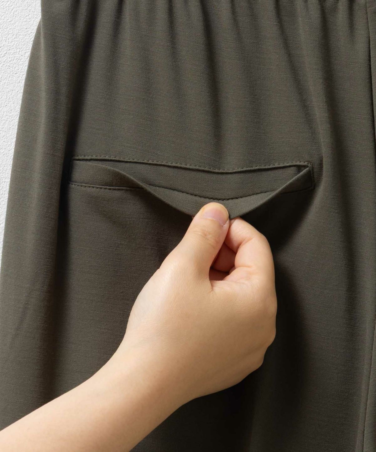 milli de l'air リラックストラウザーパンツ レディース