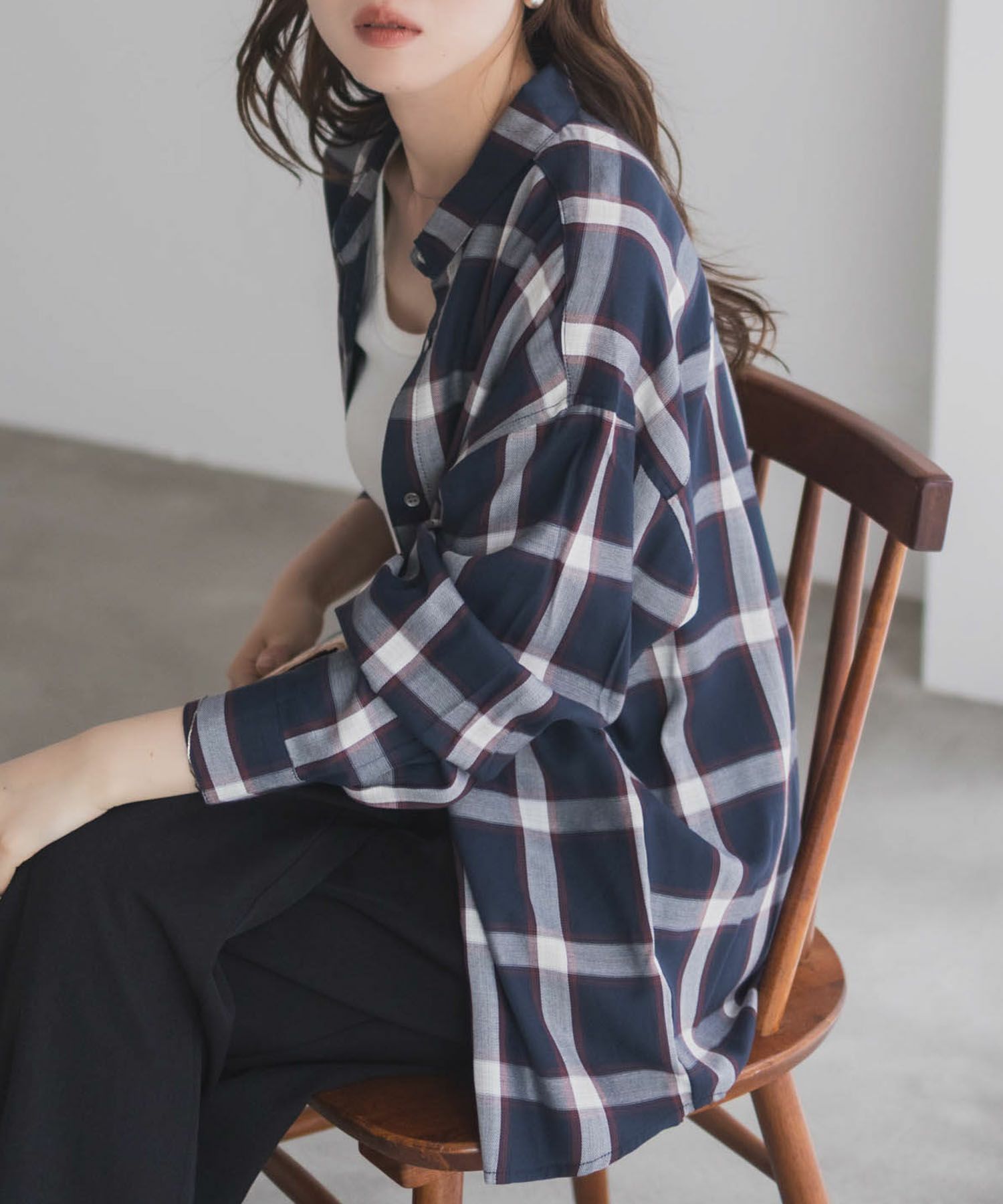 nAvy バックタック前開きシャツ レディース