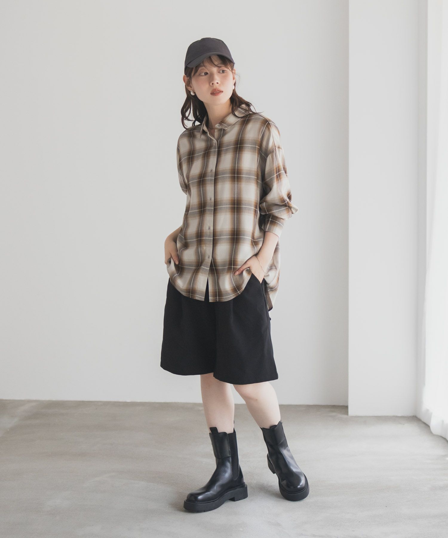 nAvy バックタック前開きシャツ レディース