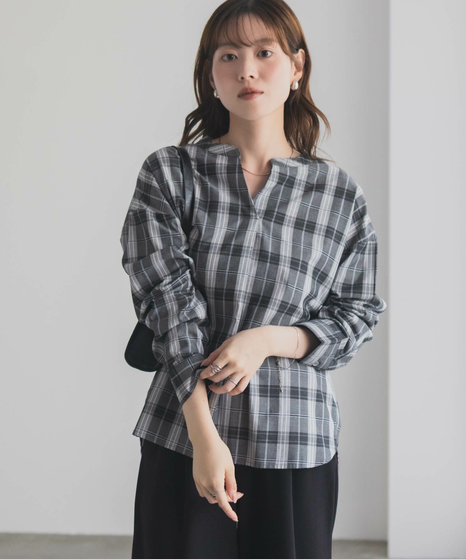 nAvy スキッパーブラウス レディース