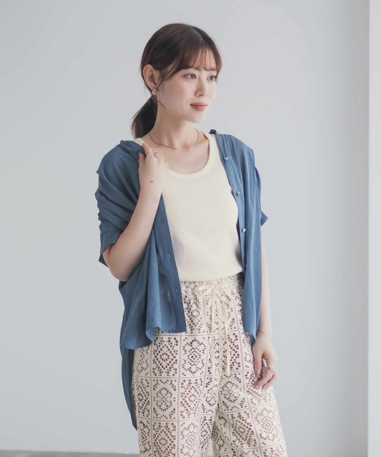 Idnes スキッパーシアーブラウス レディース