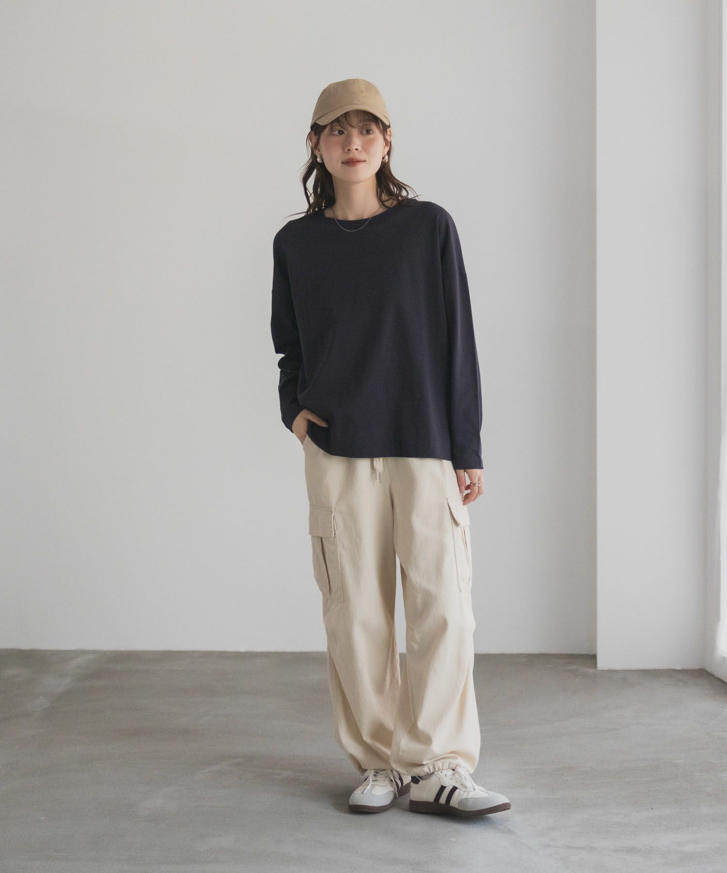 nAvy エブリーT 裾スリット長袖Tシャツ レディース メール便 対応商品商品サムネイル-27