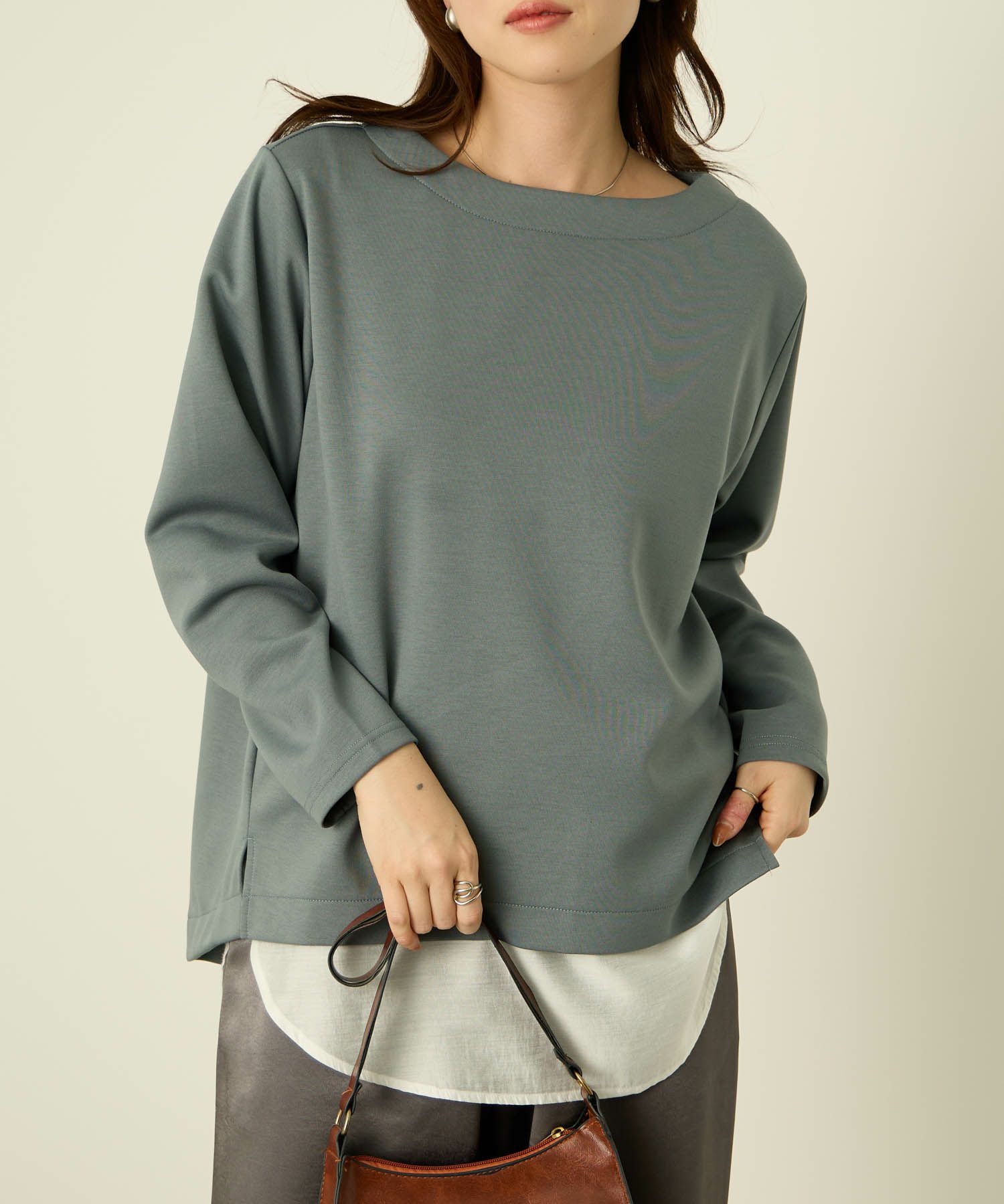 nAvy  ポンチ素材 裾ラウンドプルオーバー レディース メール便 対応商品商品画像-1