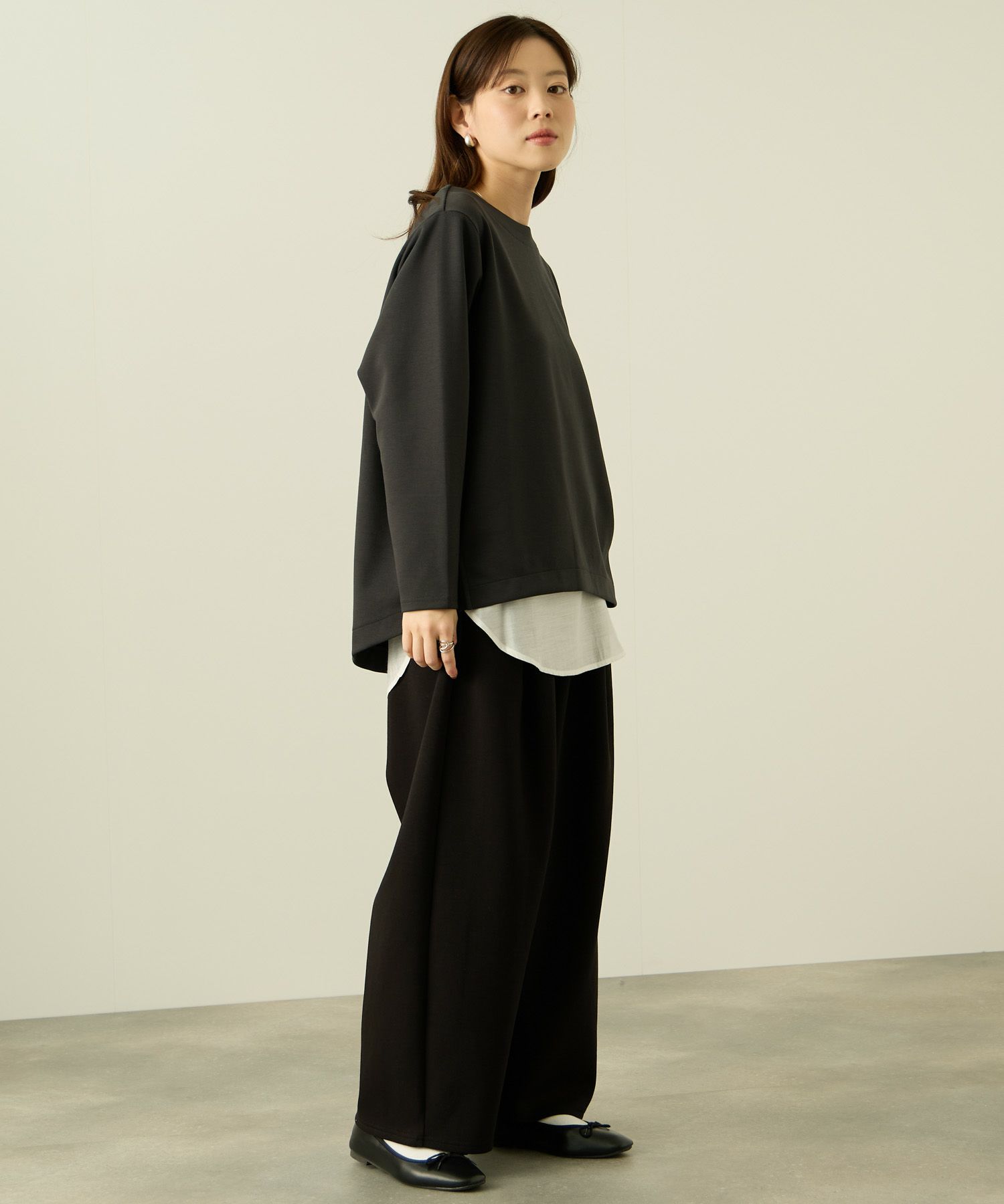 nAvy ポンチ素材 裾ラウンドプルオーバー レディース メール便 対応商品商品画像-11