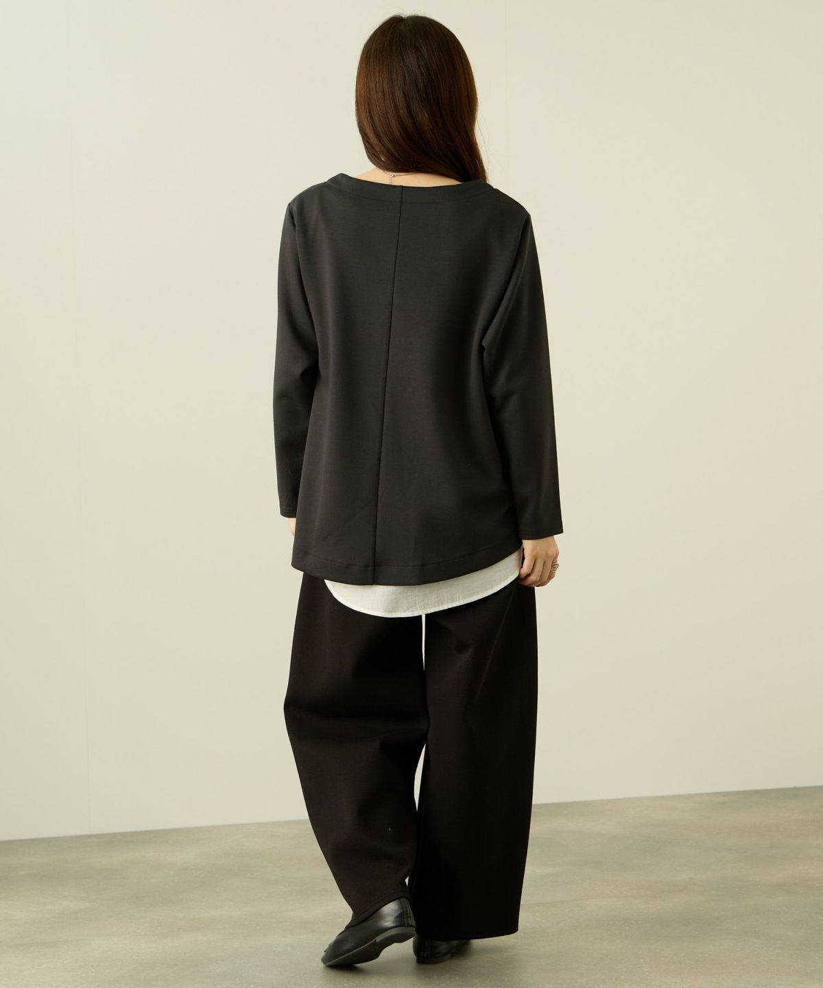 nAvy ポンチ素材 裾ラウンドプルオーバー レディース メール便 対応商品