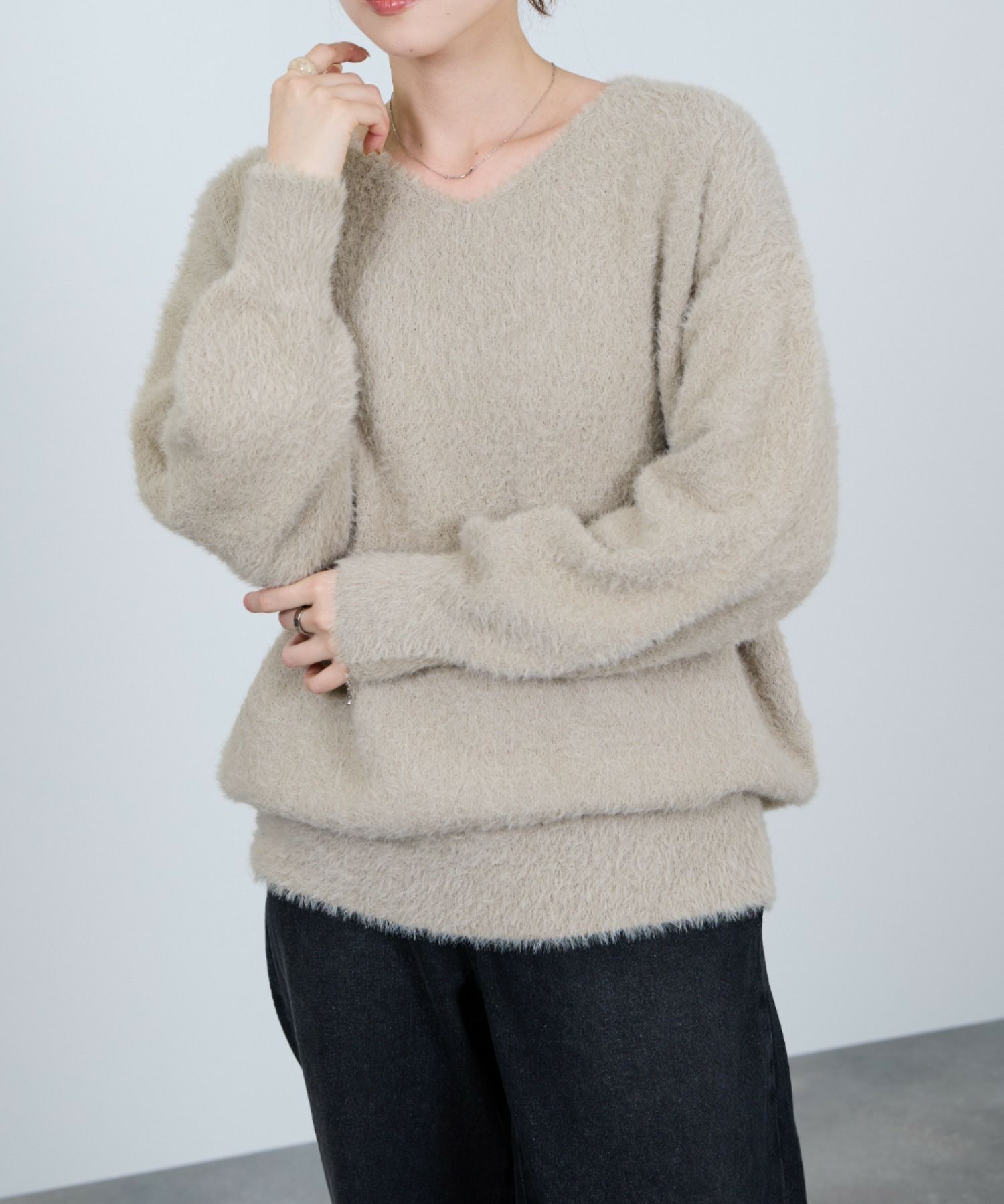 [さらに50%OFF]nAvy  フェザーVネックプルオーバー レディース商品サムネイル-9
