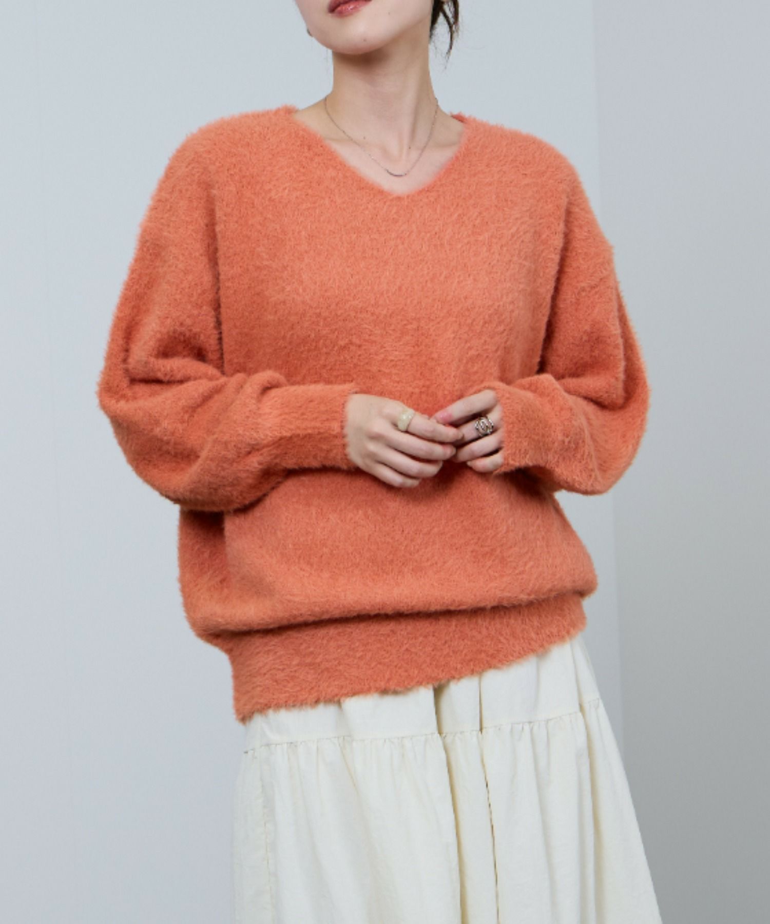 [さらに50%OFF]nAvy  フェザーVネックプルオーバー レディース商品サムネイル-16