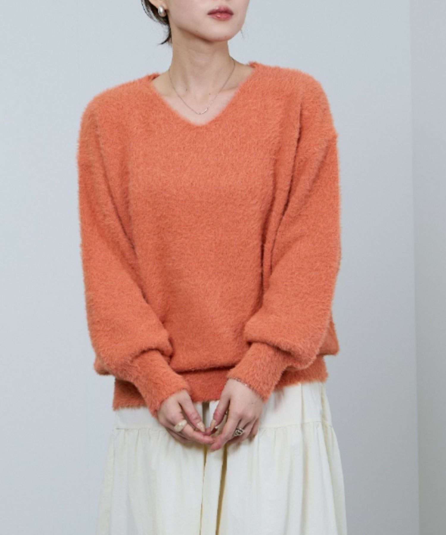 [さらに50%OFF]nAvy  フェザーVネックプルオーバー レディース商品画像-17