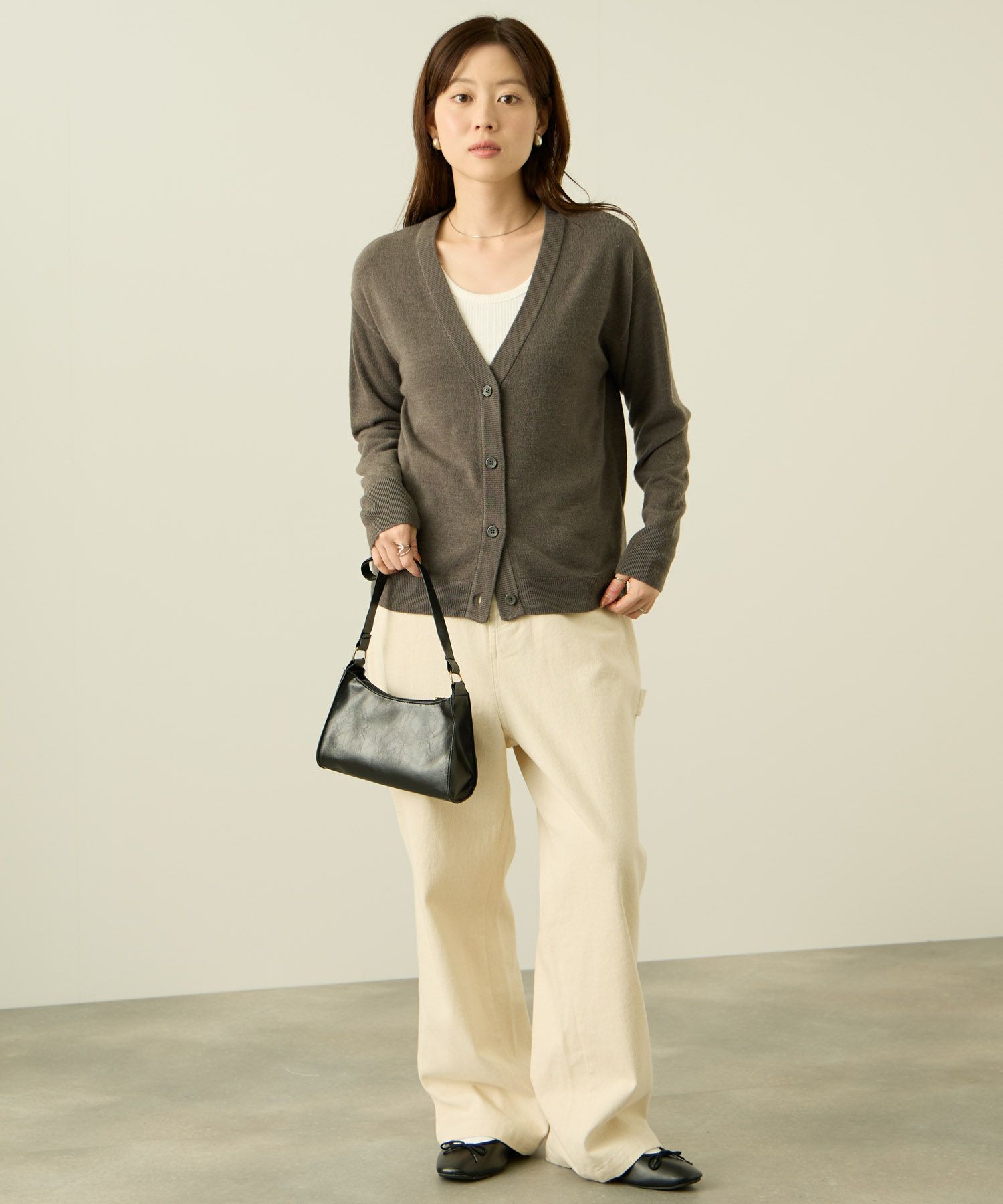 nAvy カシミヤタッチニット Vネックカーディガン レディース