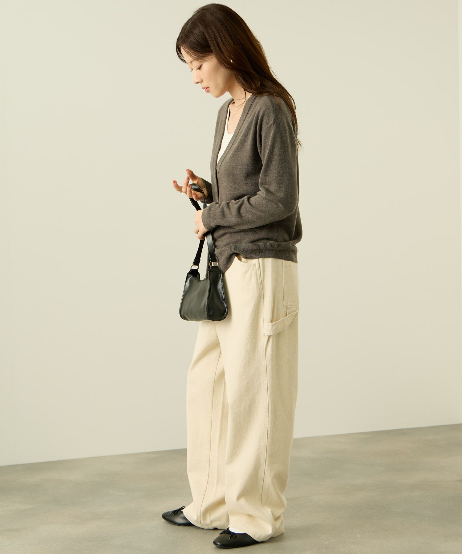 [さらに50%OFF]nAvy カシミヤタッチニット Vネックカーディガン レディース商品画像-7