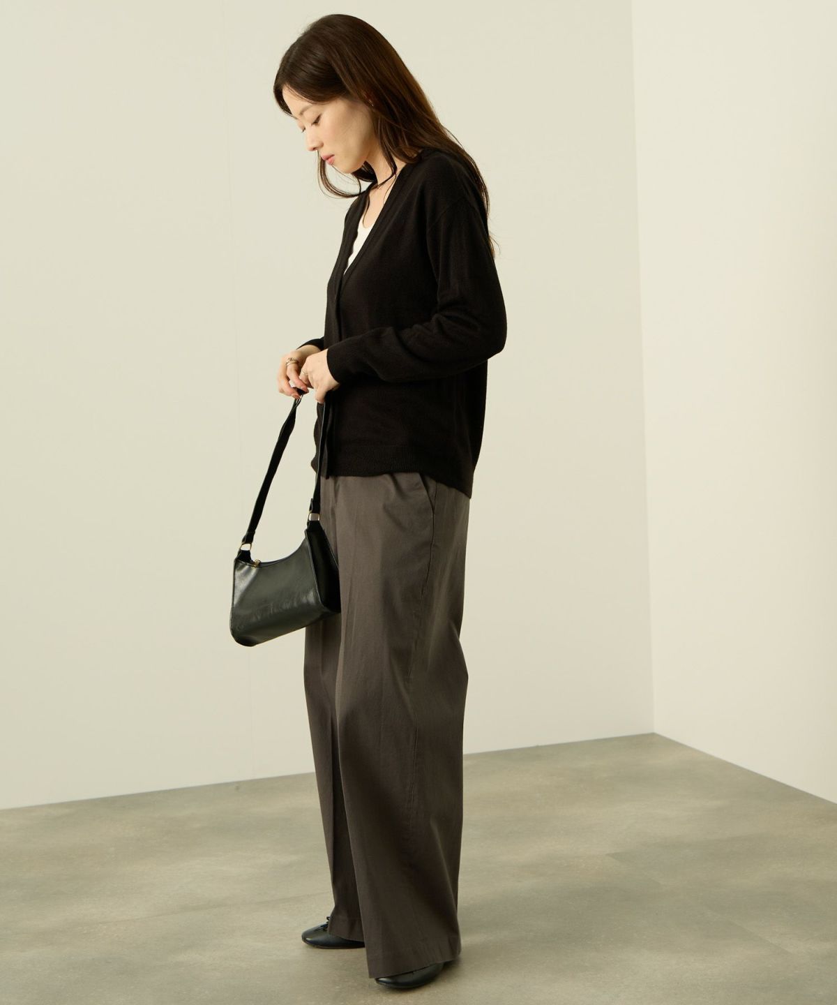 nAvy カシミヤタッチニット Vネックカーディガン レディース