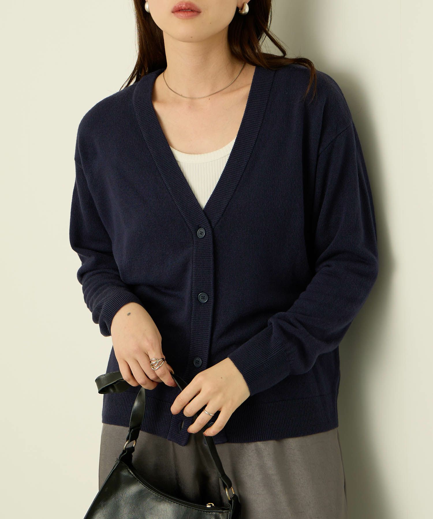 nAvy カシミヤタッチニット Vネックカーディガン レディース商品画像-13