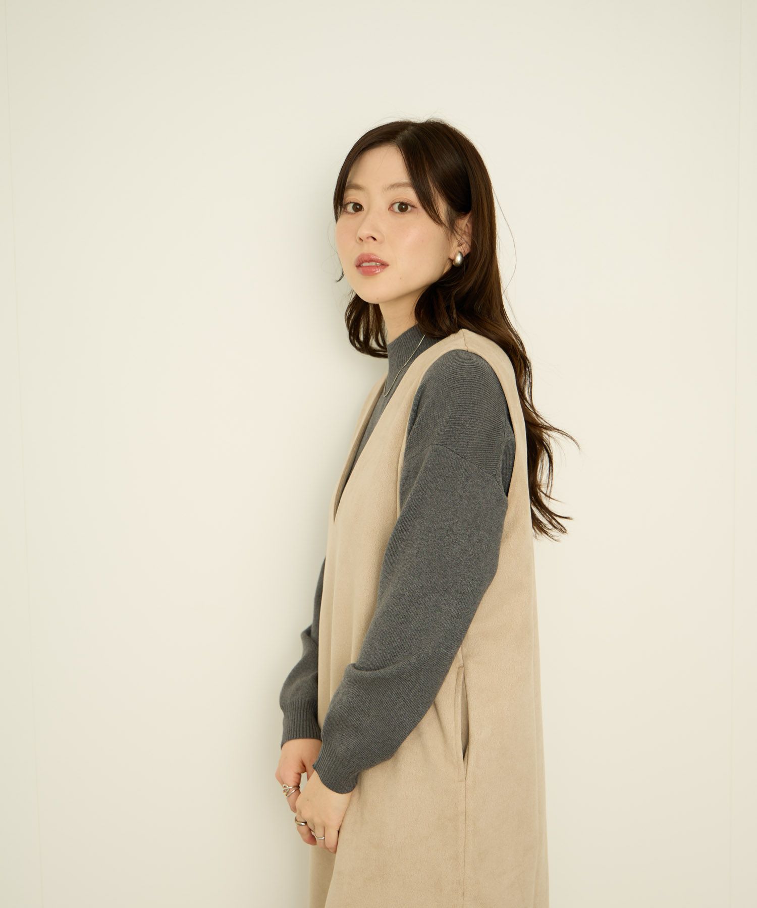 nAvy  ポンチ素材 フェイクスエードジャンパースカート レディース商品サムネイル-8