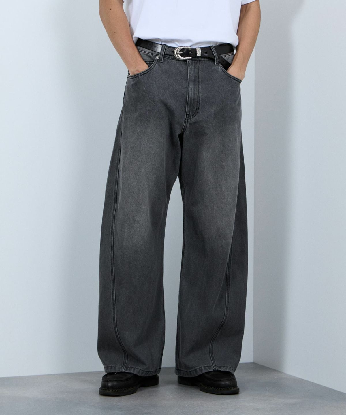 【WEB限定】デニムカーブワイドパンツ メンズ