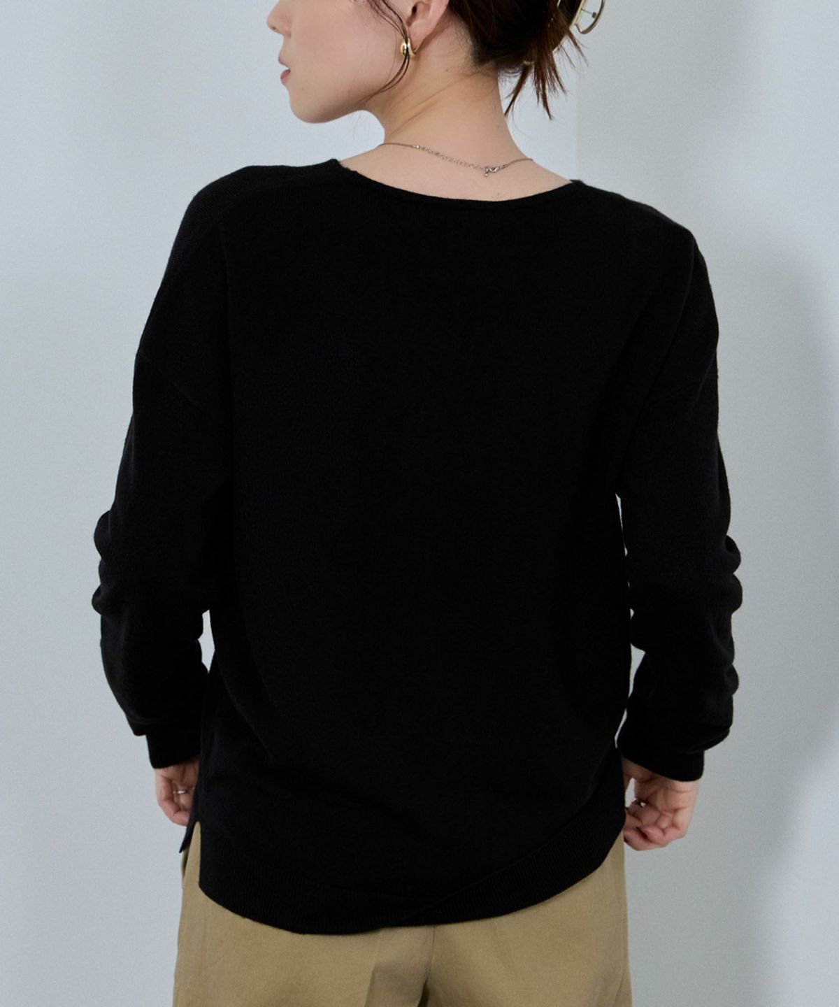 nAvy カシミヤタッチニット Vネック レディース