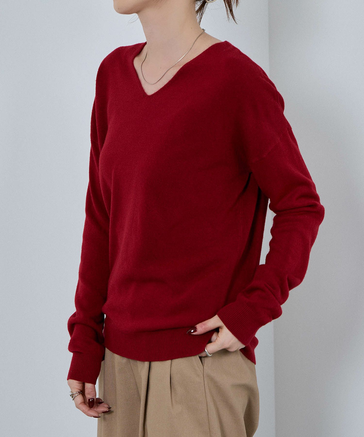 nAvy カシミヤタッチニット Vネック レディース