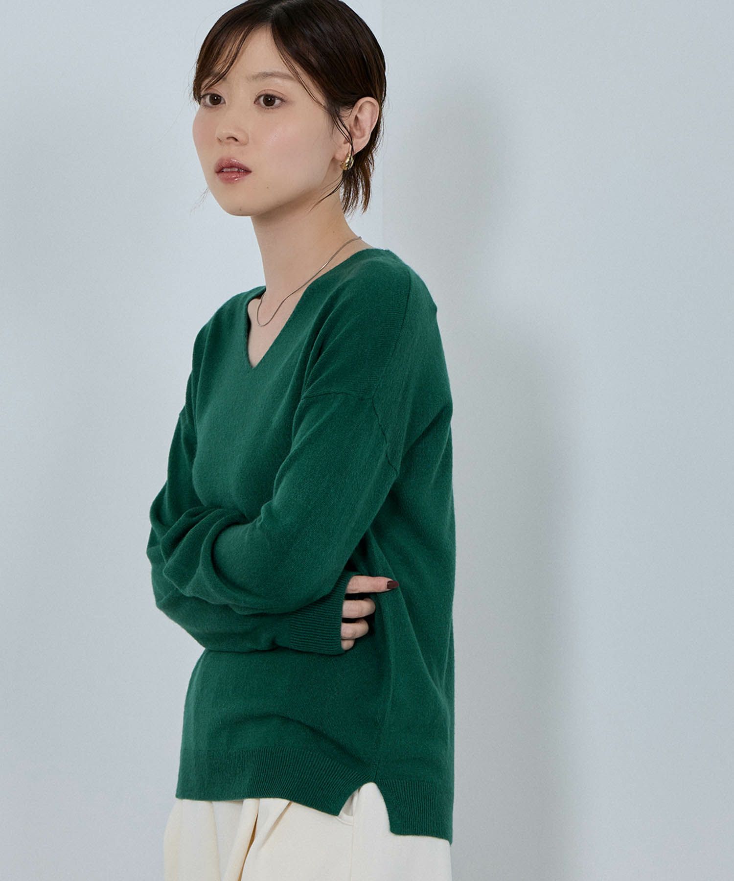 [期間限定knit]nAvy カシミヤタッチニット Vネック レディース商品画像-19