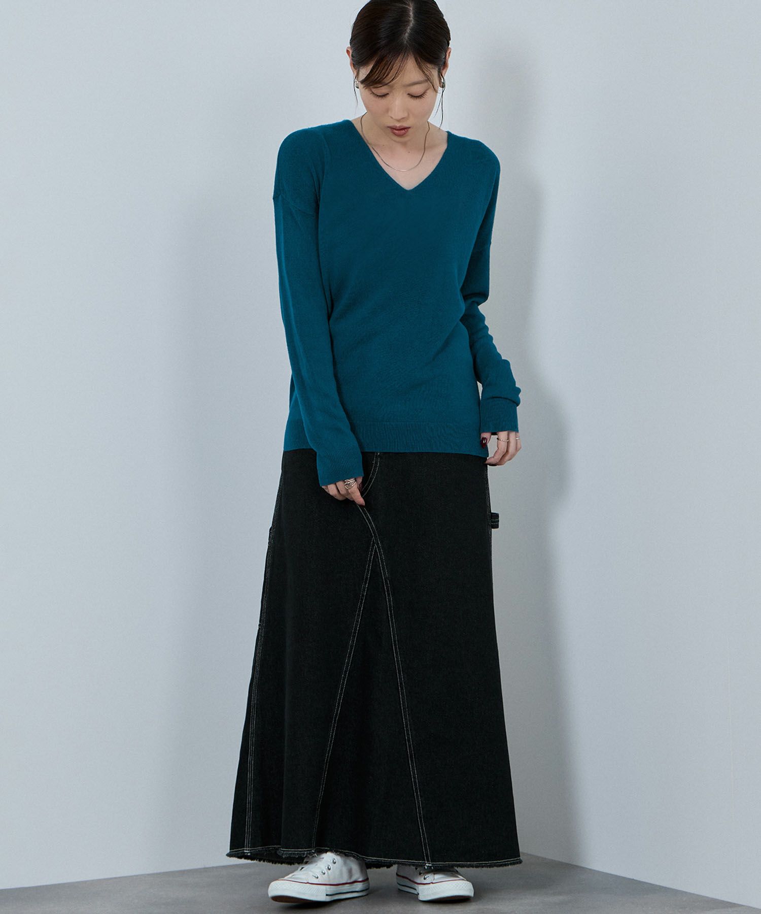 nAvy カシミヤタッチニット Vネック レディース