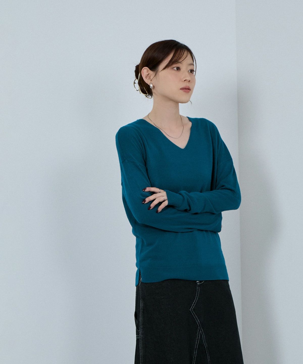 nAvy カシミヤタッチニット Vネック レディース