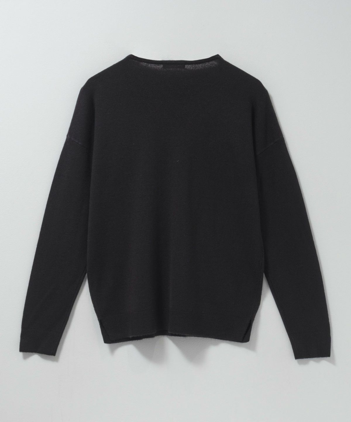 nAvy カシミヤタッチニット Vネック レディース