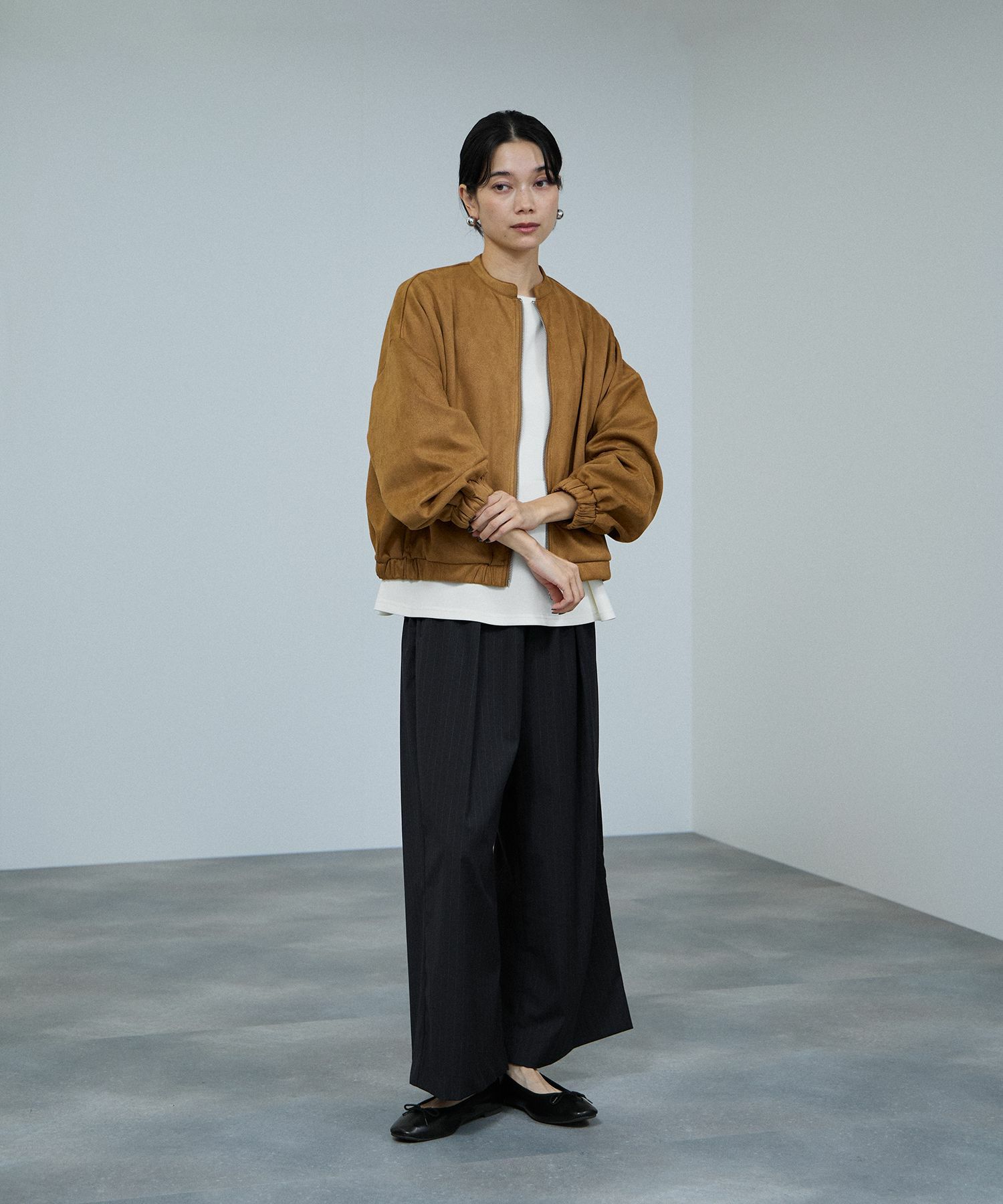 milli de l'air ポンチ素材 スエードライクブルゾン レディース