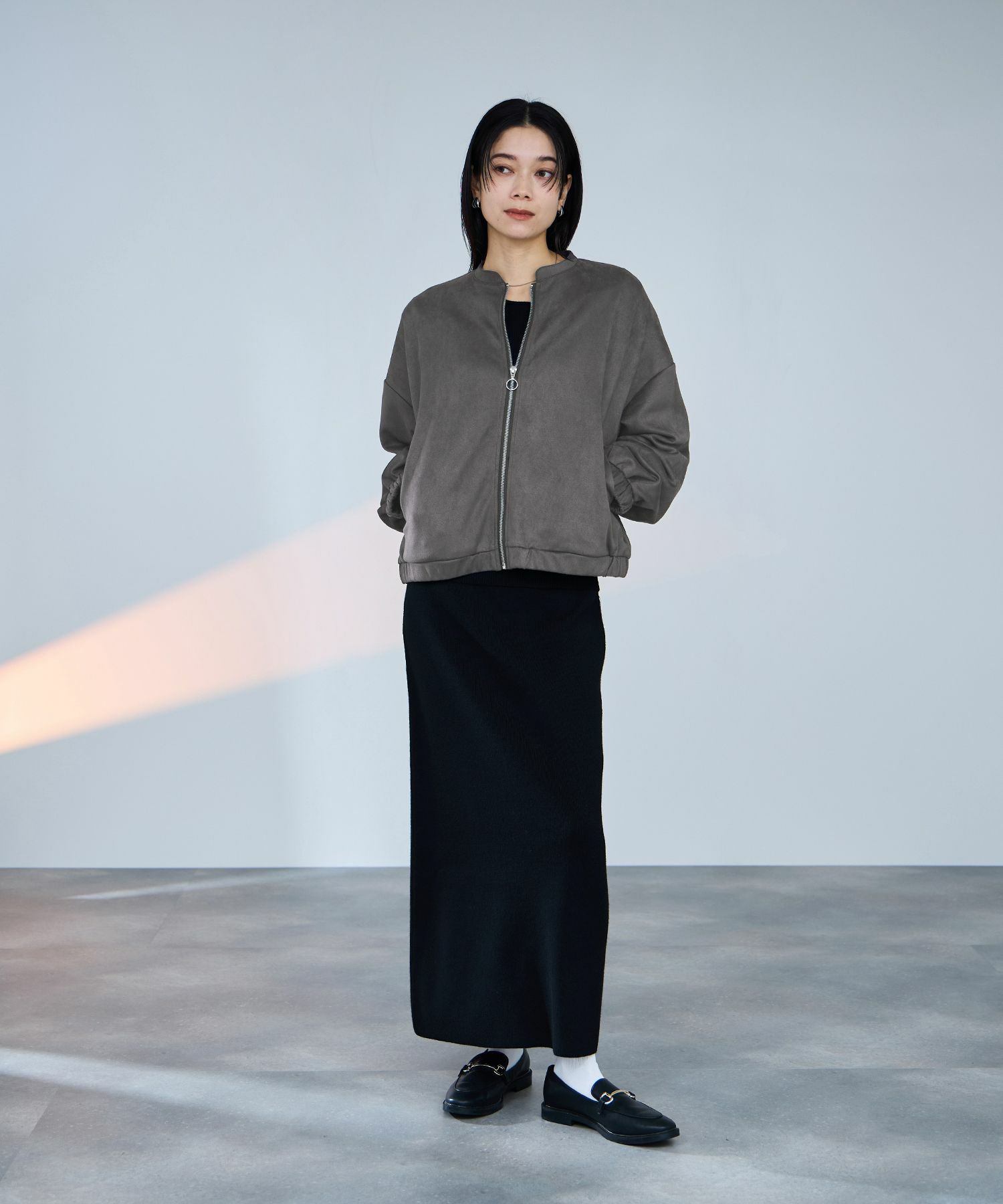 milli de l'air ポンチ素材 スエードライクブルゾン レディース