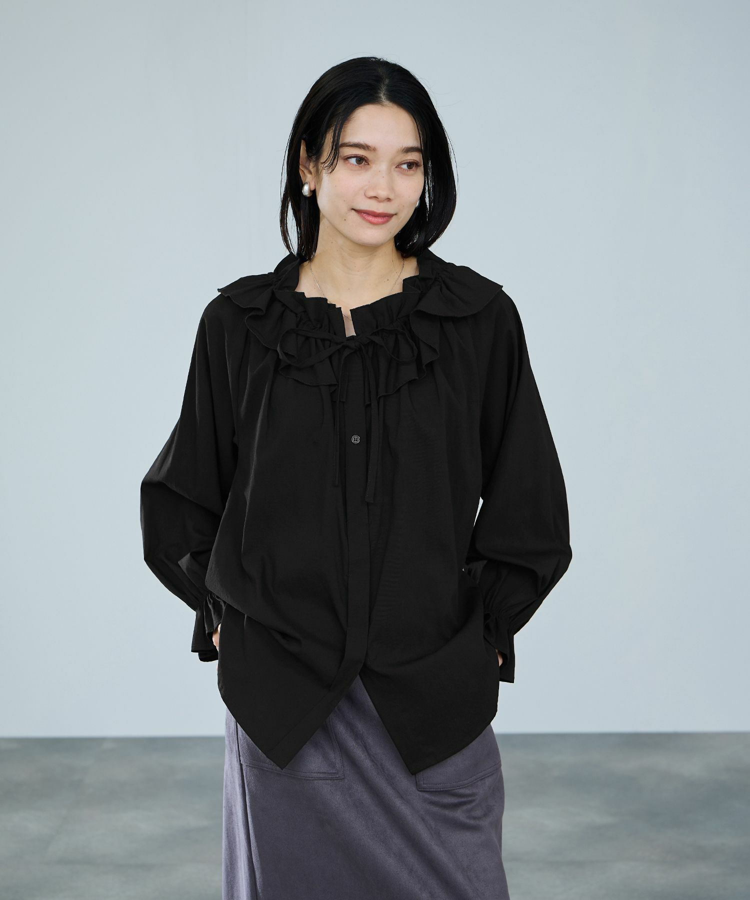 milli de l'air  フリルネックボウタイブラウス レディース商品画像-3