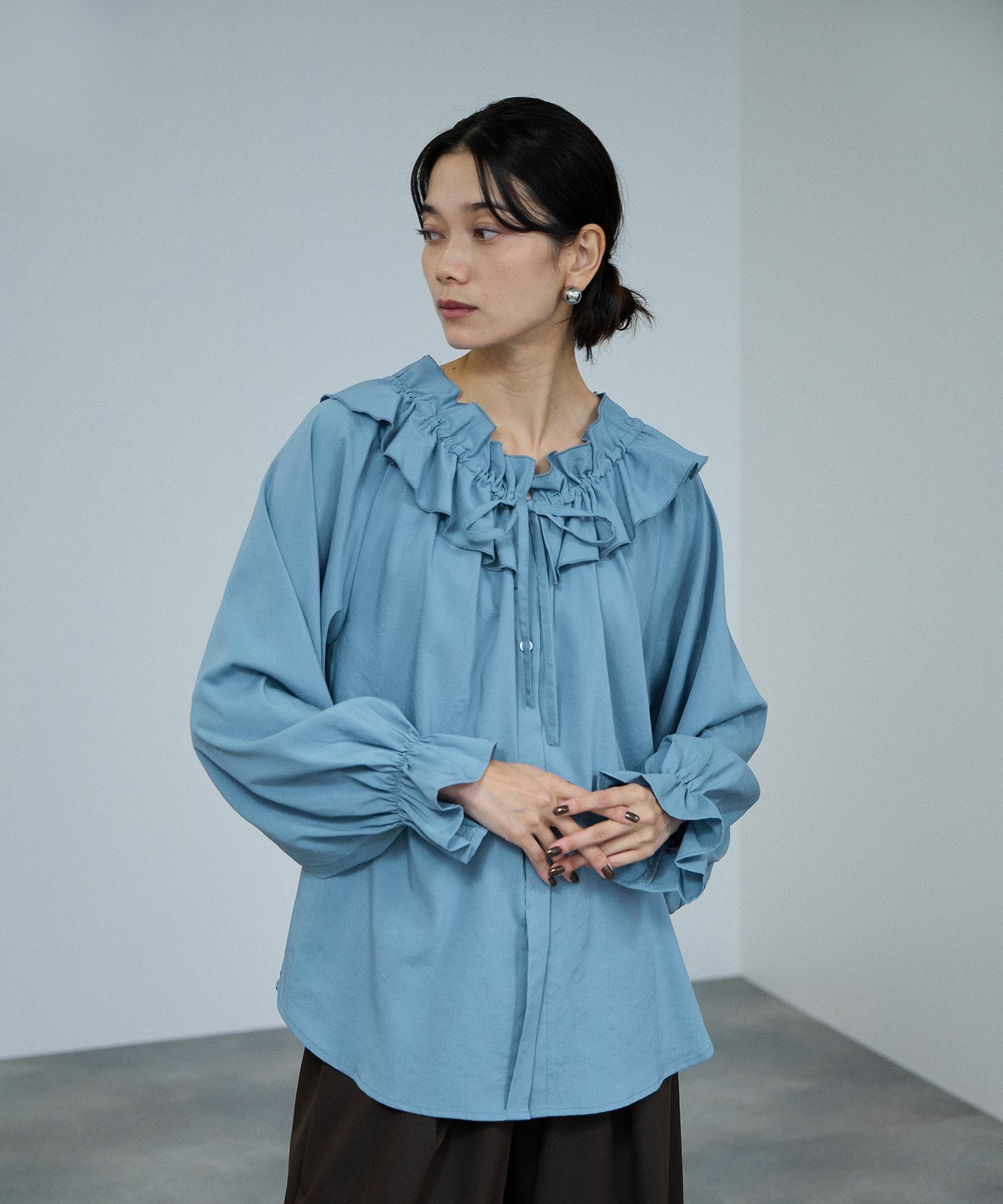 milli de l'air  フリルネックボウタイブラウス レディース商品画像-4