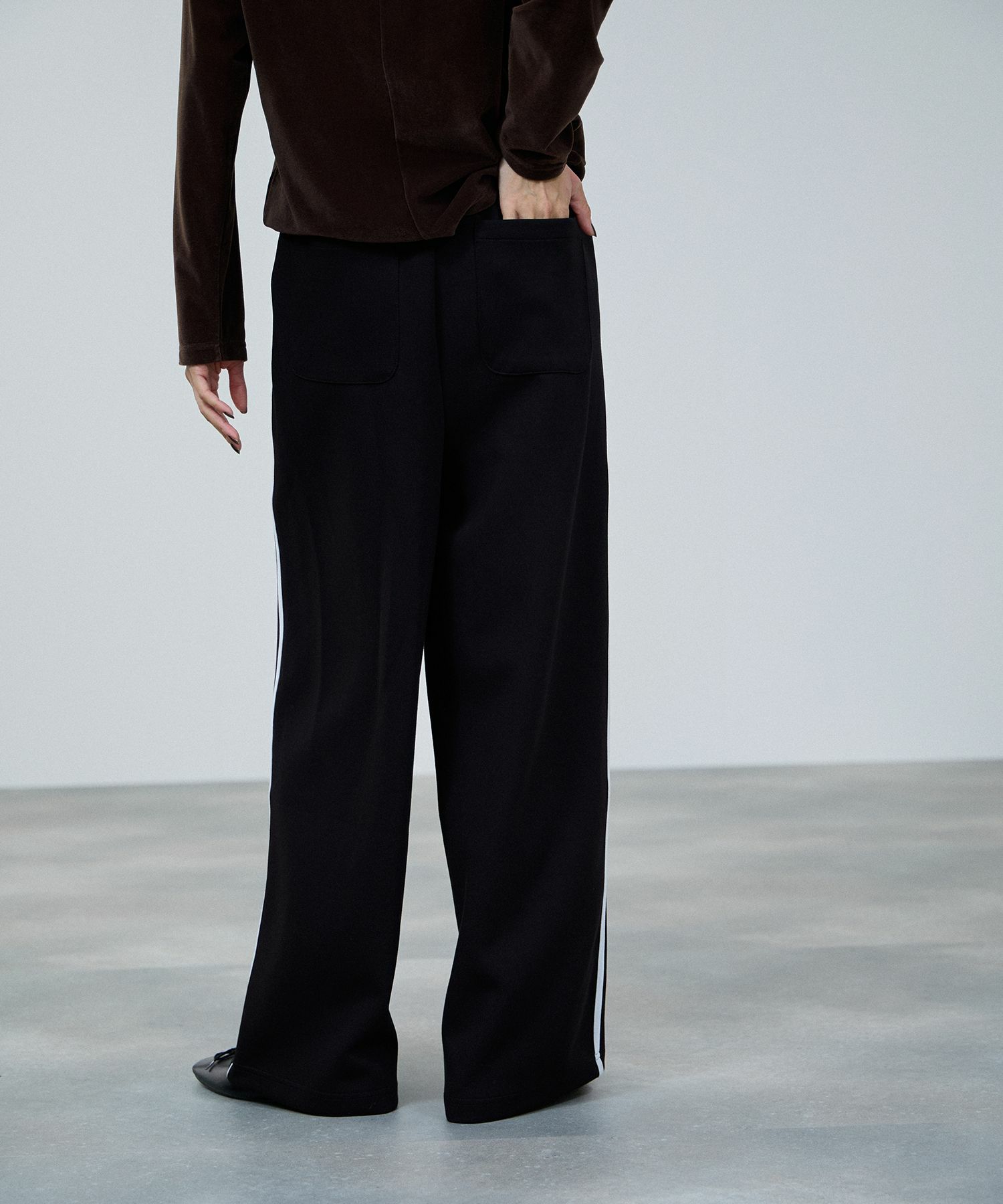 [値下げ]milli de l'air  エアリエポンチ素材ラインパンツ レディース商品サムネイル-5