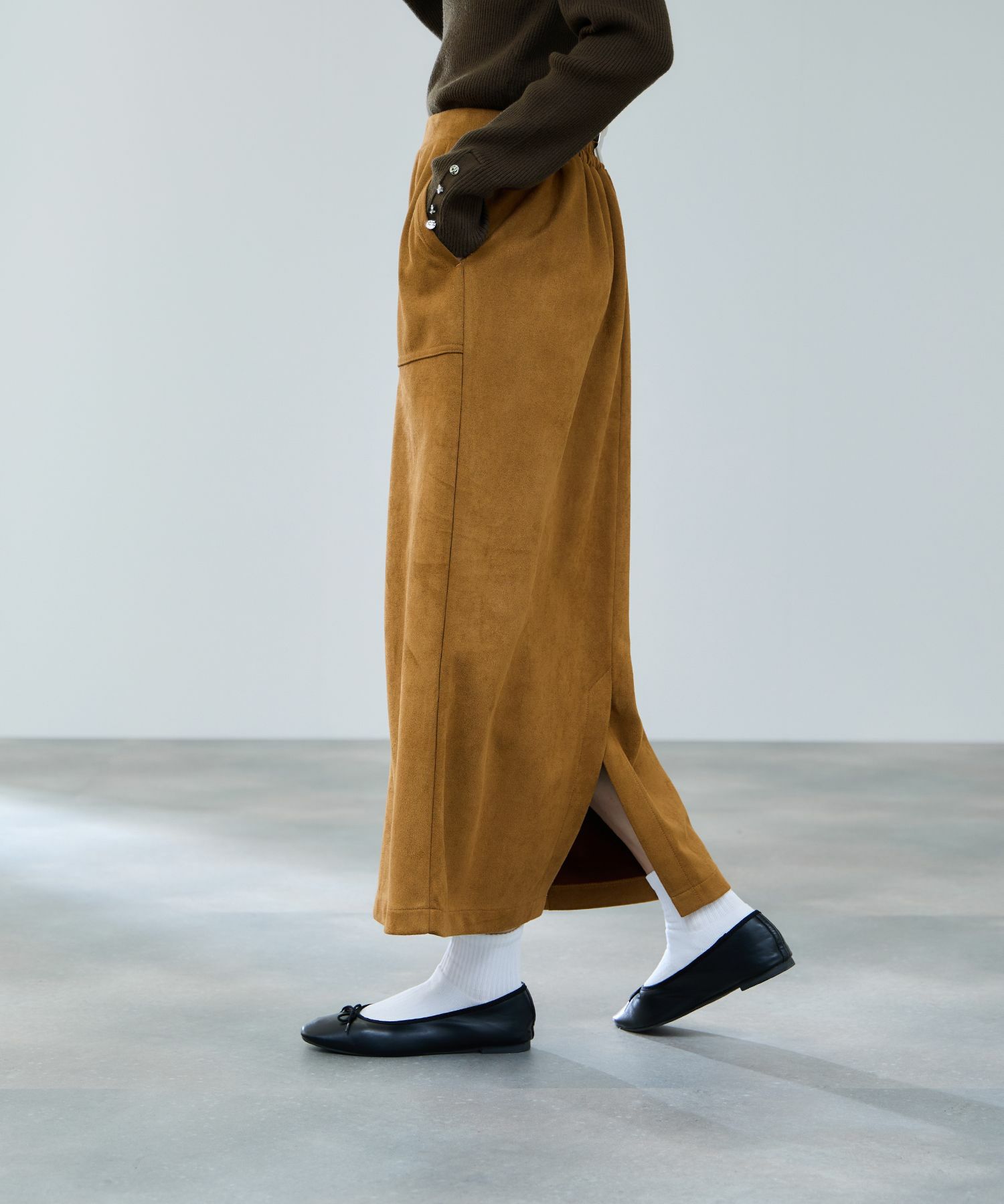 milli de l'air スエードライクポンチ素材Iラインスカート レディース商品サムネイル-4