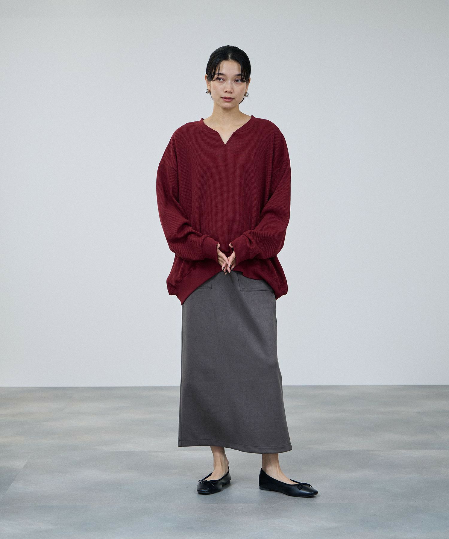 milli de l'air スエードライクポンチ素材Iラインスカート レディース