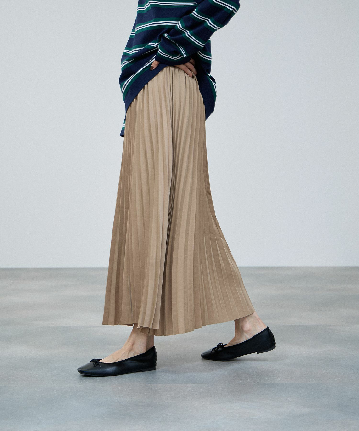 milli de l'air  サテンストレッチプリーツスカート レディース商品画像-5
