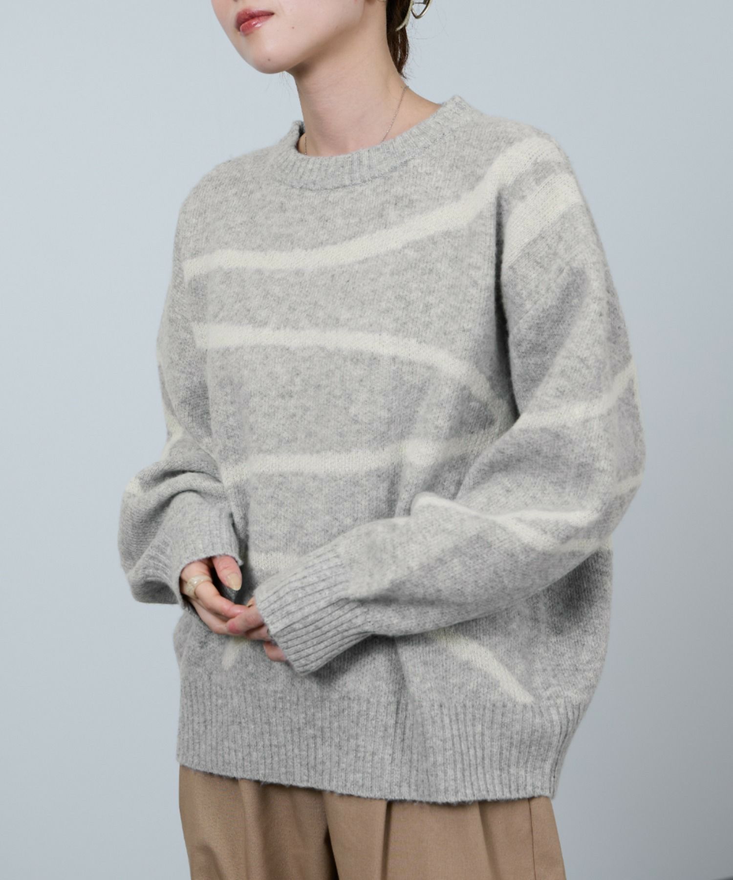 [さらに50%OFF]nAvy もちり もちもち 総柄クルーネックニット レディース商品画像-10