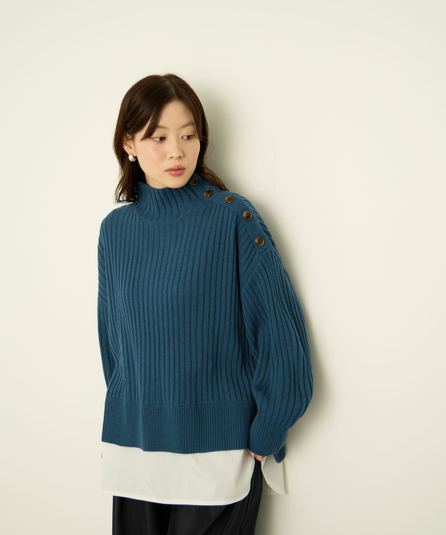 nAvy 時短 ボタンハイネックニット レディース