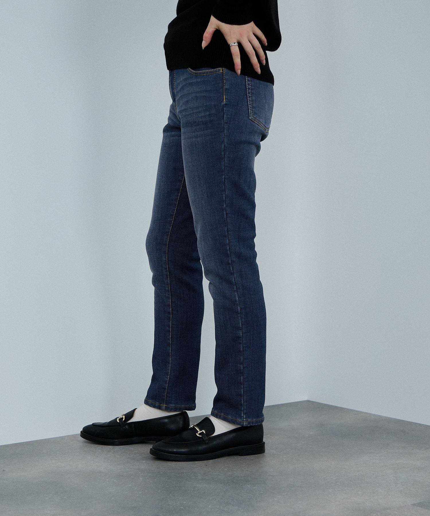 nAvy  マックヒート裏起毛ストレートパンツ レディース商品画像-6
