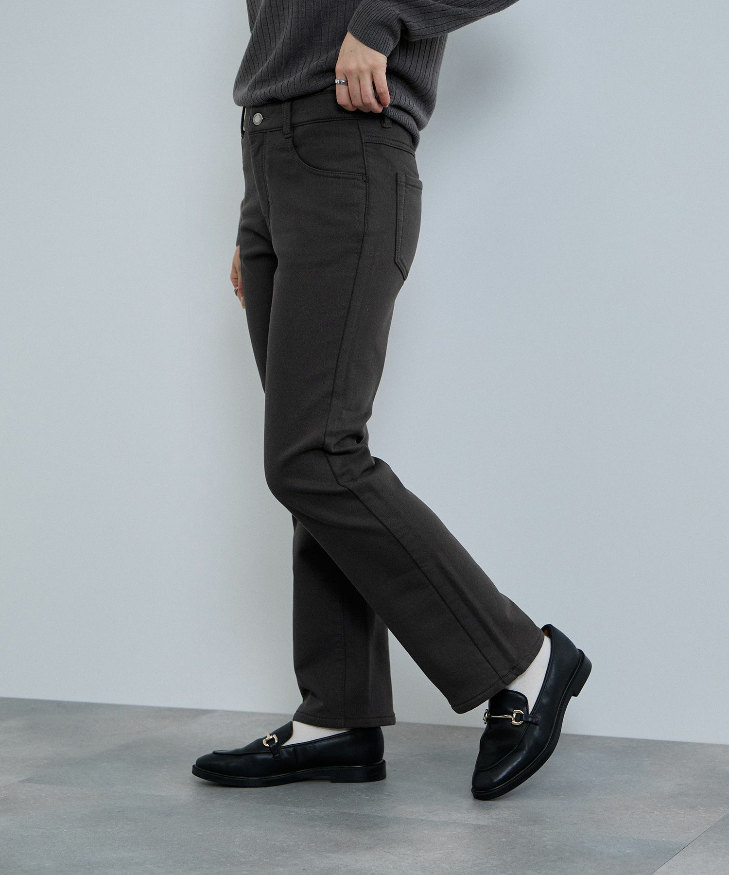 nAvy  マックヒート裏起毛ストレートパンツ レディース商品画像-17