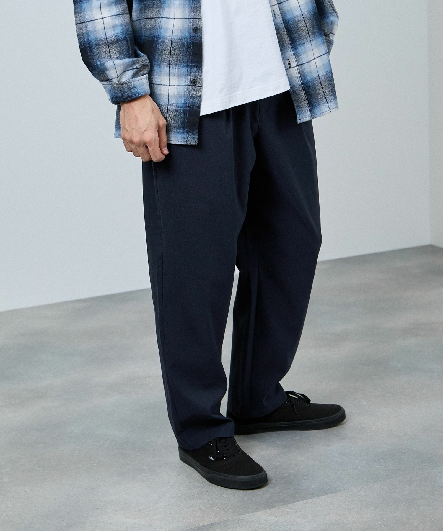 NAVY  毎日はきたくなるラクラクパンツ 「マイラク」 ワイドパンツ メンズ商品画像-12