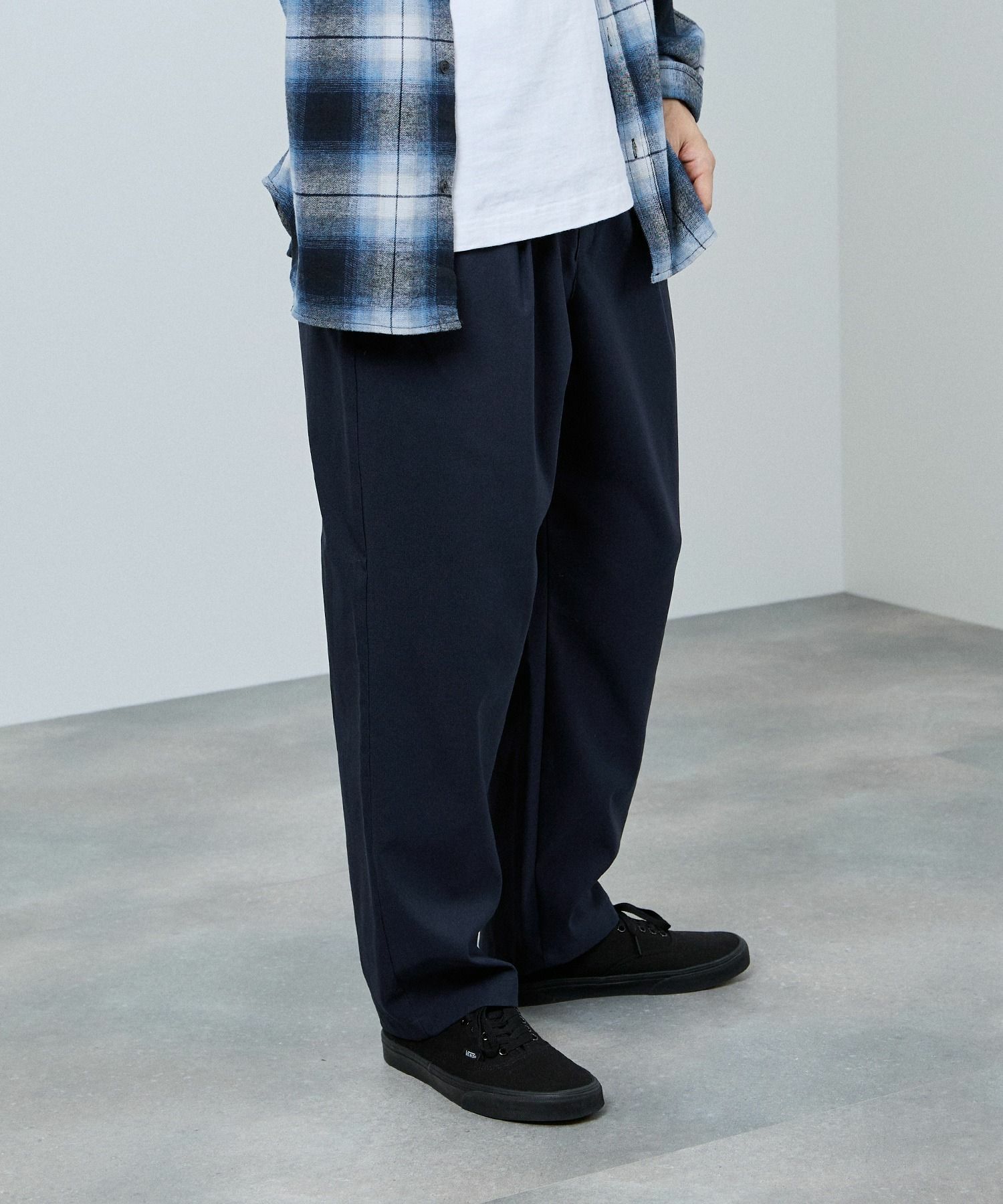 NAVY  毎日はきたくなるラクラクパンツ 「マイラク」 ワイドパンツ メンズ商品画像-13