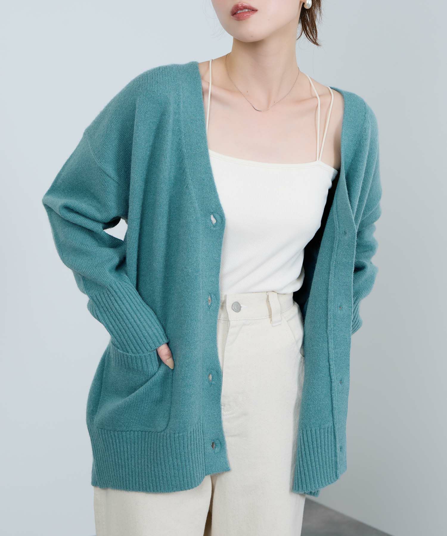 [さらに50%OFF]nAvy もちり もちもち 洗えるニット Vネックカーディガン レディース商品画像-4