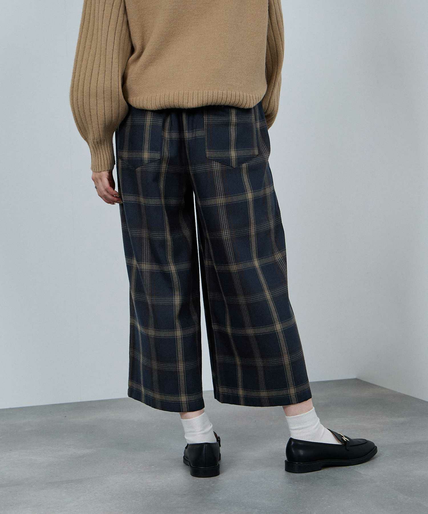 nAvy ワイドクロップドパンツ レディース