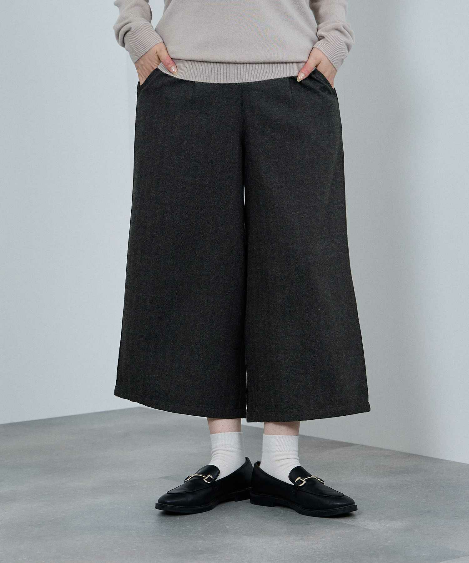 nAvy ワイドクロップドパンツ レディース