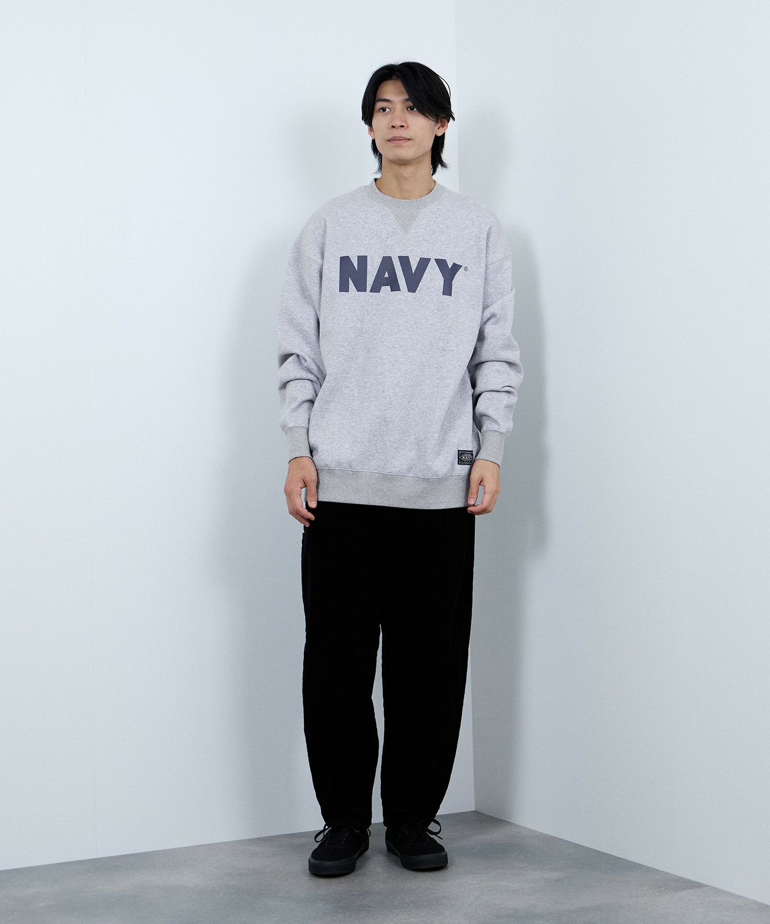 NAVY ウォッシュバルーントレーナー メンズ商品画像-12