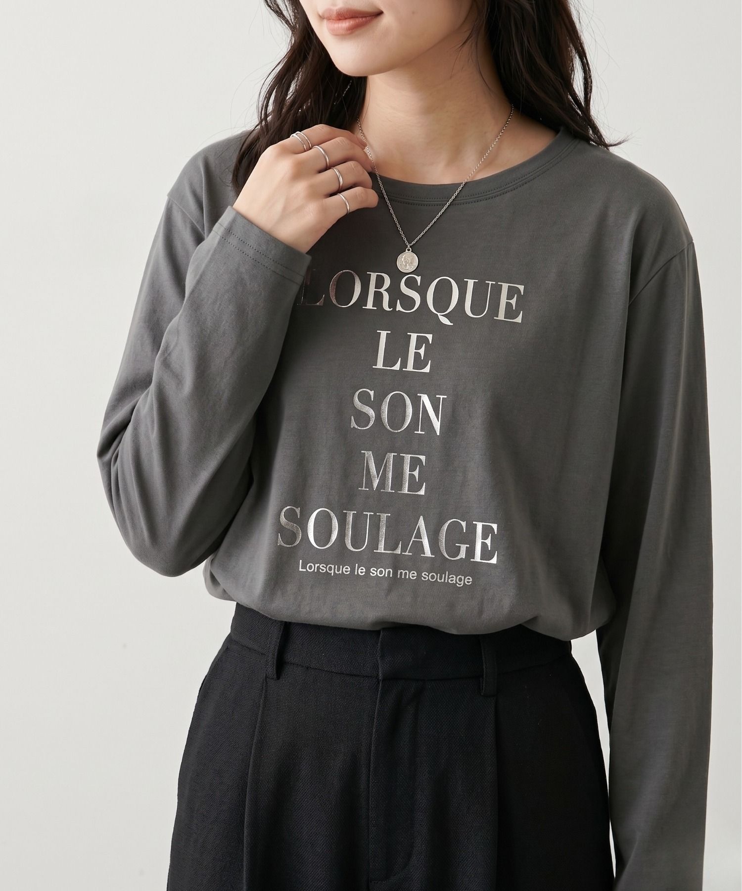 Idnes  箔ロゴプリントロングスリーブTシャツ レディース メール便 対応商品商品サムネイル-5
