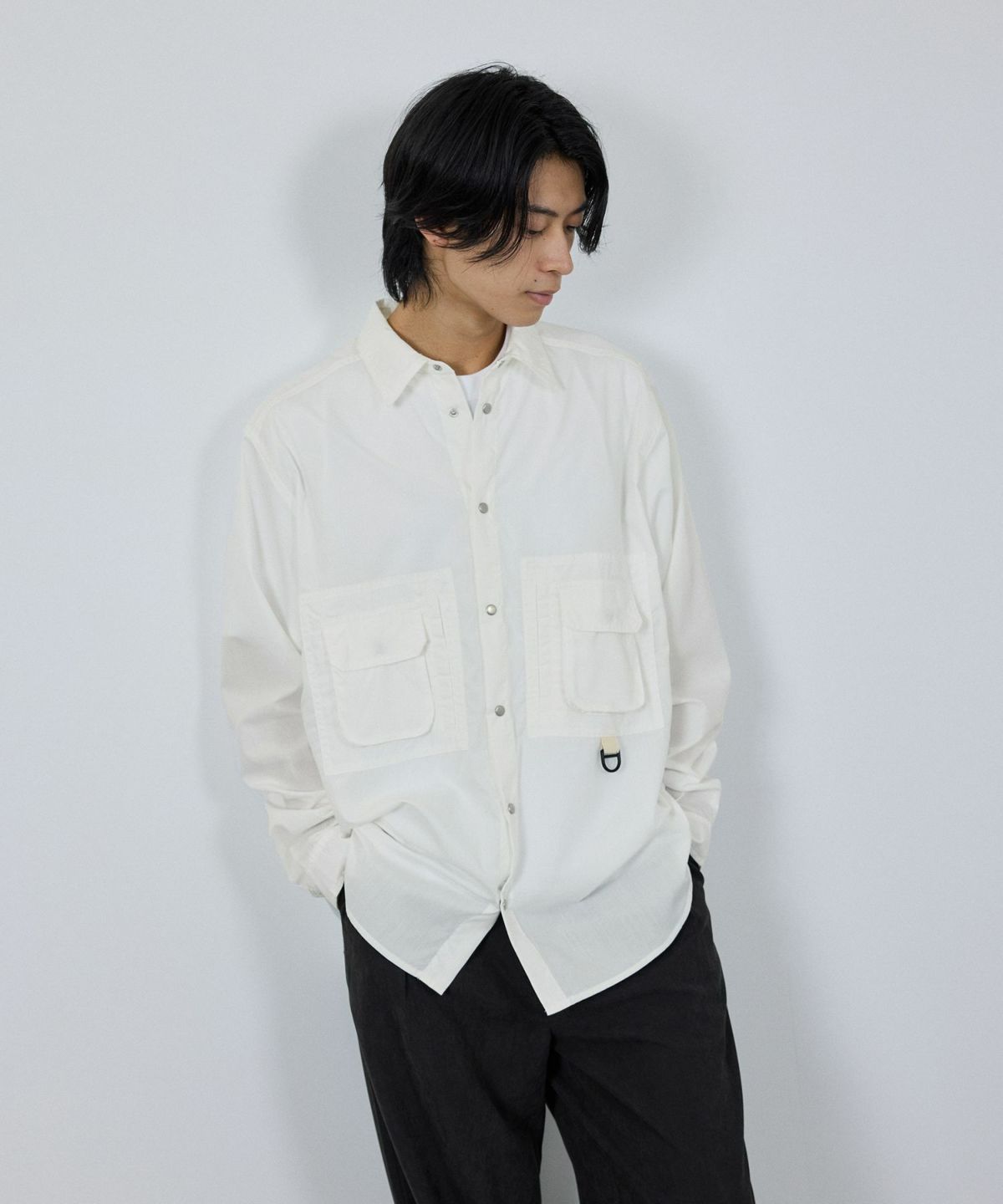 nAvy 多ポケルーズフィットシャツ レディース